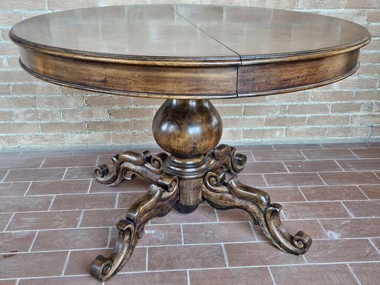 Round Extendable Dining Table in Burl Walnut Italy 1930s for