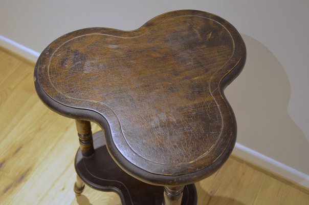 Antique clover leaf table deals