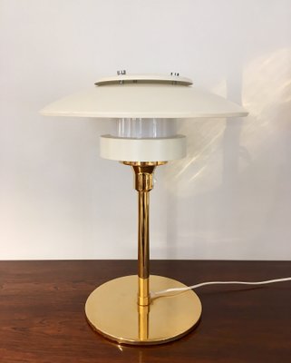 studio table lamp