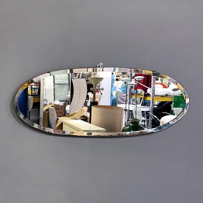 Ovaler italienischer Mid-Century Modern Wandspiegel, 1950er bei Pamono kaufen
