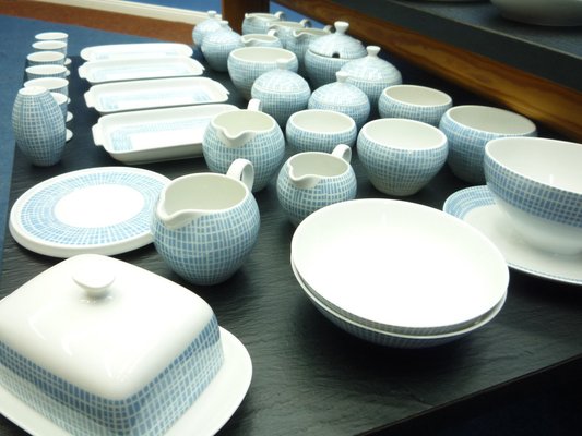 Mid century dinnerware 2025