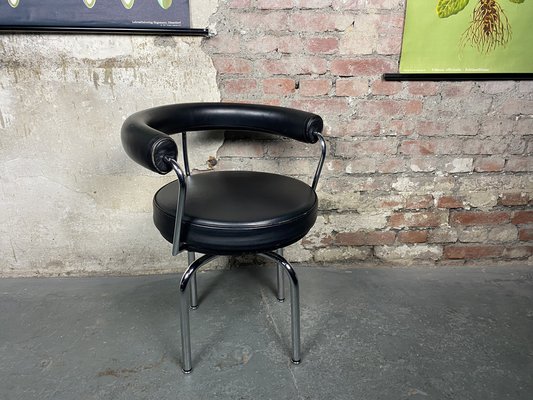 LC7 Shooting Chair by Le Corbusier Charlotte Perriand and Pierre Jeanneret for Cassina