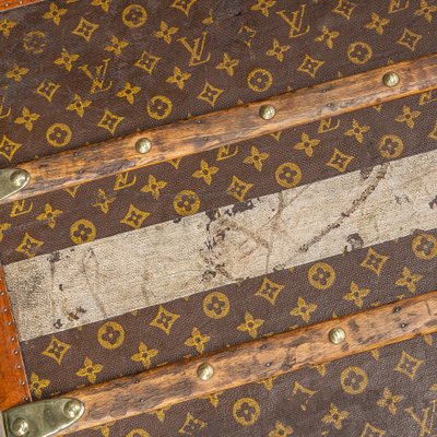 Trunk from Louis Vuitton, France, 1930s for sale at Pamono