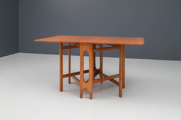 Two sale table leaves