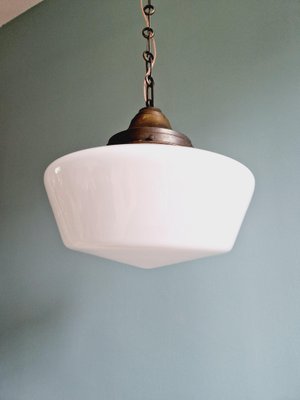 Plafonnier lustre globe rond blanc opaline vintage 1950