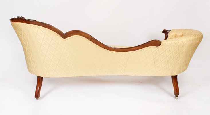 19th Century Victorian Walnut Sofa Chaise Longue Settee