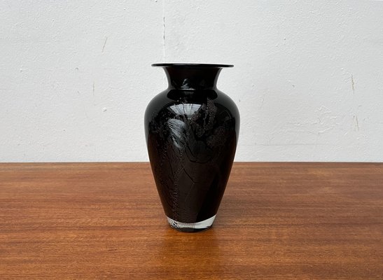 Schwarze Postmoderne Glasvase von Hans Jürgen Richartz für Richartz Art Collection, 1980er bei Pamono kaufen