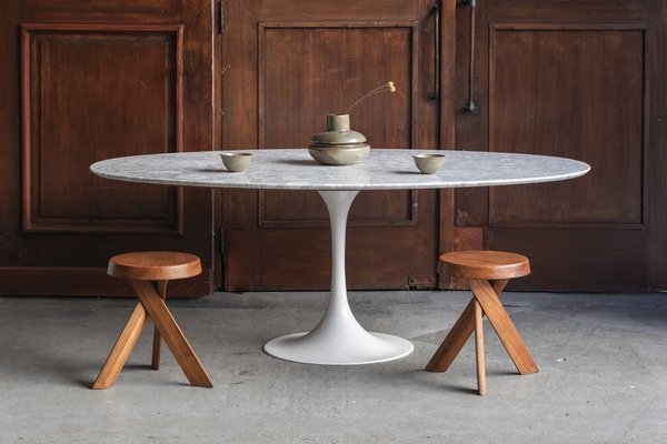 Aero marble 2024 dining table