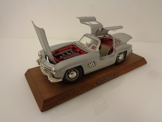 Modele reduit de Voiture 300 SL de Mercedes Benz 1970s