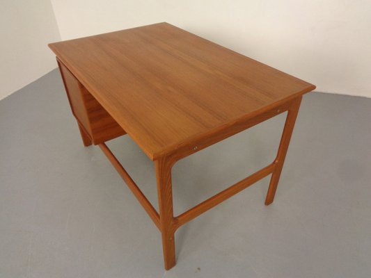 Danish Teak Desk from Gasvig Møbler, 1960s for sale at Pamono