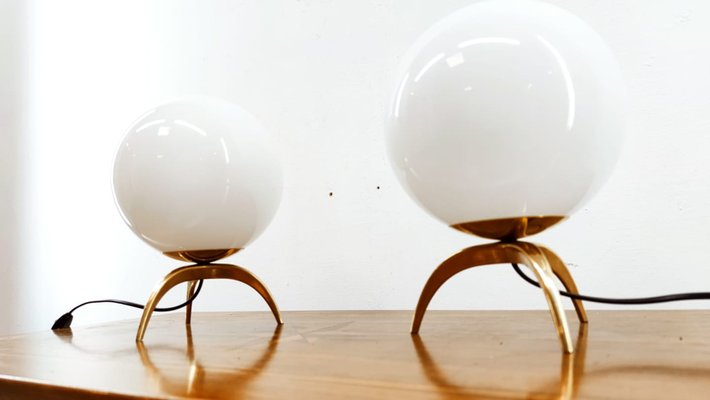 Vintage sphere sale lamp