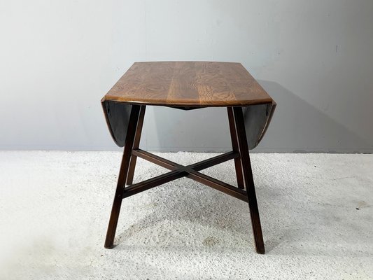 Dark wood 2024 drop leaf table