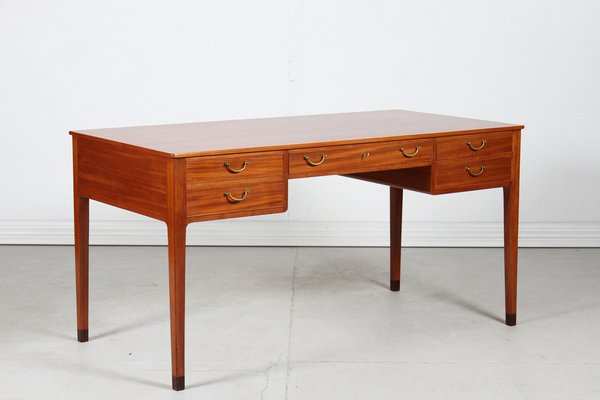 Writing on sale desk aj