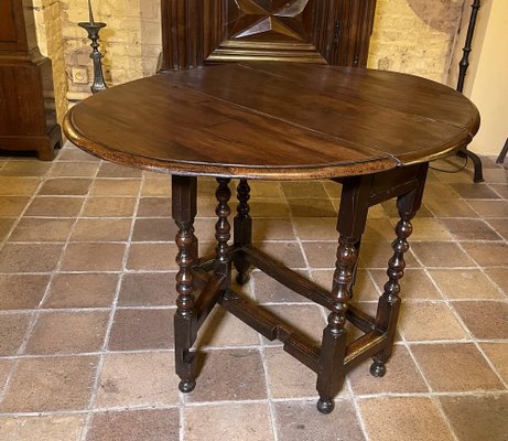 17th Century Oak Gateleg Table for sale at Pamono