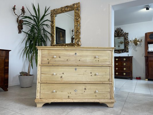 Chest of drawers second 2024 hand for sale