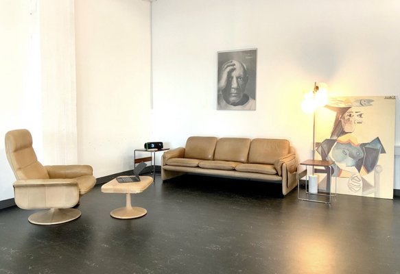 Vintage Ds-61 3-Seater Sofa with Magazine Rack in Leather from de