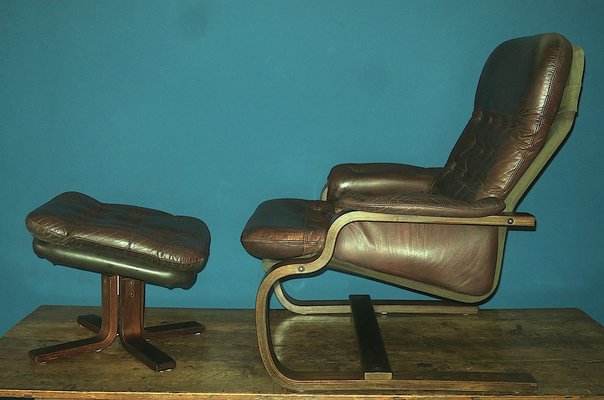 Mid century leather chair with ottoman deals