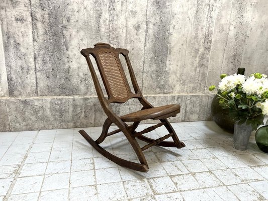 Collapsible low on sale rock chair