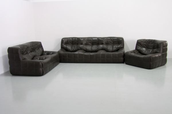 Vintage Kashima Dark Olive Leather Living Room Set By Michel Ducaroy Vintage Kashima Dark Olive Leather Living Room Set By Michel Ducaroy For Ligne Roset