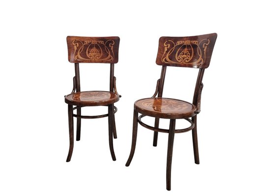 Set of Art Nouveau Bentwood Chairs with Intricate Flower Motif from Thonet,  1900s