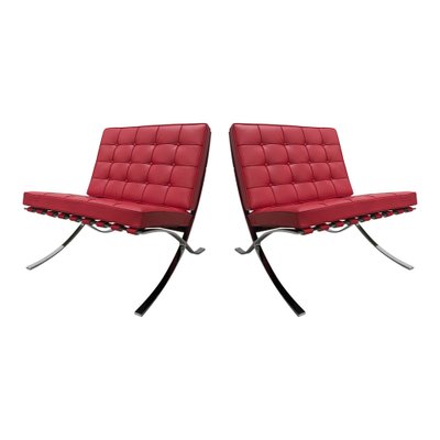 Poltrona Barcelona rossa di Ludwig Mies Van Der Rohe per Knoll