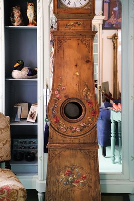 Grande Armoire Comtoise Ancienne En Bois - 235x167x55 Cm - 5 étagères