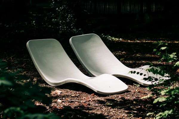 Fiberglass Sunbed by Charles Zublena for sale at Pamono