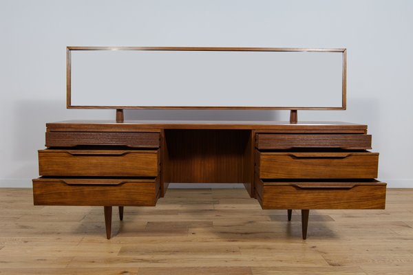 Mid-Century Dressing Table from White and Newton, 1960s for sale at Pamono Mid-Century Dressing Table from White and Newton, 1960s for sale at Pamono