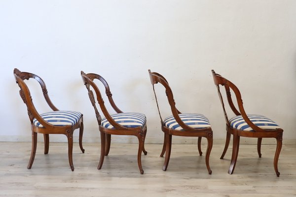 Dining Chairs in Carved Walnut, Early 19th Century, Set of 4 for