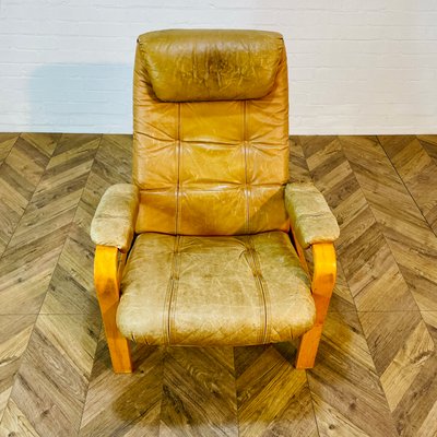Mid-Century Leather Lounge Chair by Skoghaug, 1970s for sale at Pamono