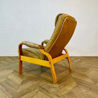 Mid-Century Leather Lounge Chair by Skoghaug, 1970s for sale at Pamono