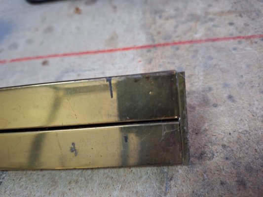 Tavolino da caffè in ottone e vetro fumé, anni '60, Immagine 6