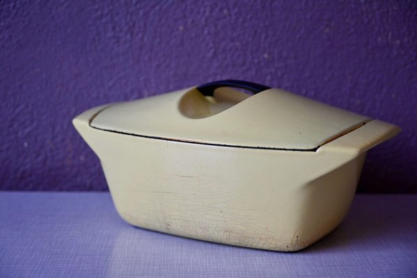 Cocotte en fonte émaillée Raymond Loewy - Mobilier vintage et sacs à