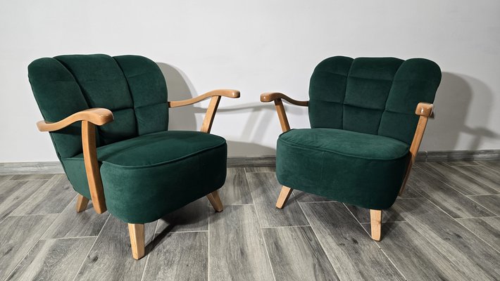 Mid-Century Fabric Green Armchair for sale at Pamono