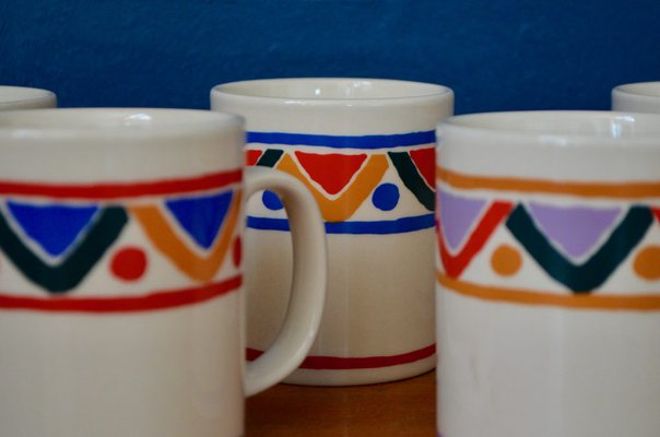 Bunte Tassen von Mobile, 1960er, 5 . Set bei Pamono kaufen
