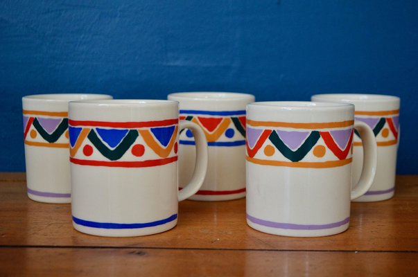 Bunte Tassen von Mobile, 1960er, 5 . Set bei Pamono kaufen