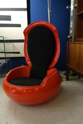Spage Age Red Garden Egg Chair by Peter Ghychy, 1960s for sale at
