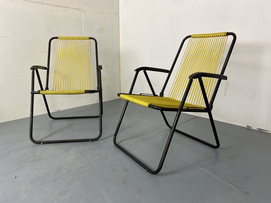 Italian Metal Spaghetti String Folding Garden Chairs 1950s Set of 2 for sale at Pamono
