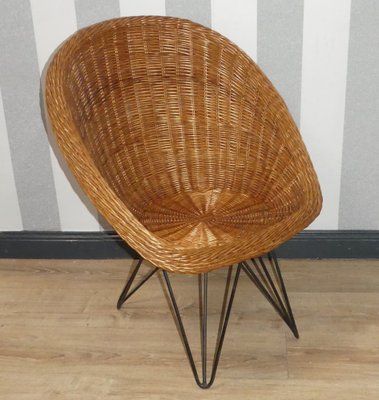 Bucket wicker chair sale