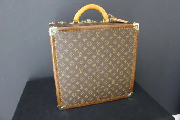 Square Hat Trunk from Louis Vuitton 1950s for sale at Pamono