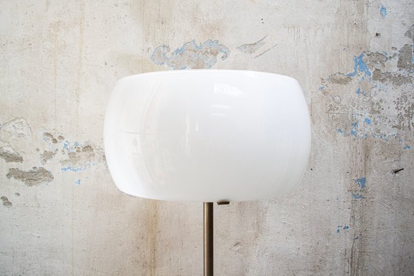 Clitunno Grande Floor Lamp by Vico Magistretti for Artemide Clitunno Grande Floor Lamp by Vico Magistretti for Artemide