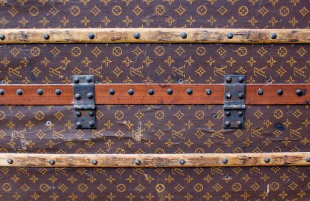 アンティーク　Louis Vuitton トランク　ビンテージ　ルイヴィトン Antique Trunk in LV Monogram Canvas from Louis Vuitton, France