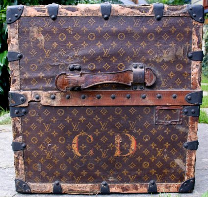 アンティーク　Louis Vuitton トランク　ビンテージ　ルイヴィトン Antique Trunk in LV Monogram Canvas from Louis Vuitton, France
