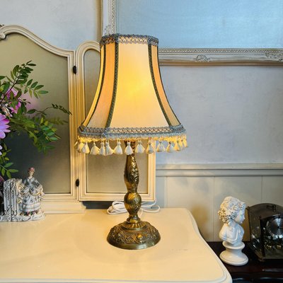 Vintage Tischlampe mit Schirm bei Pamono kaufen