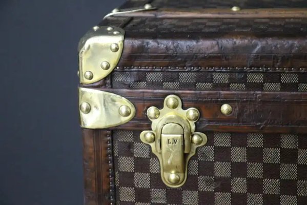 Checkered Mail Trunk from Louis Vuitton, 1889 for sale at Pamono