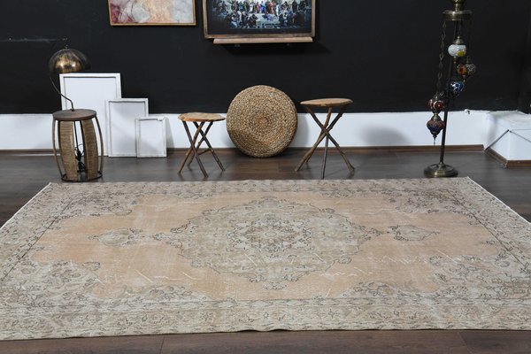 Vintage Turkish Orange Rug, 1960s for sale at Pamono