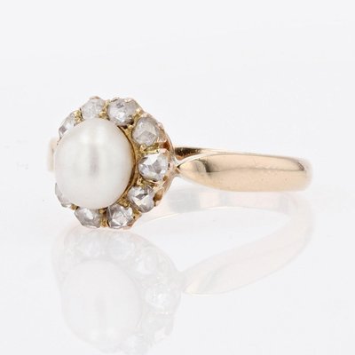 Bague marguerite en or jaune 18k, perle fine et diamants, XIXe