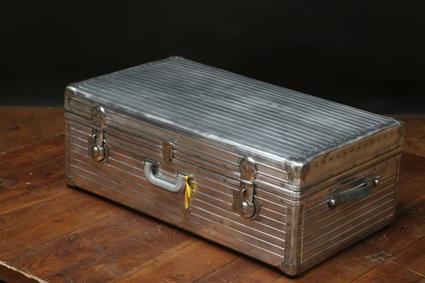 Aluminum suitcase new arrivals
