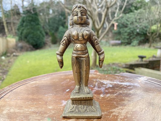devotion statue