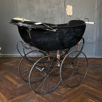 19th Century Black Baby Carriage 1890s for sale at Pamono